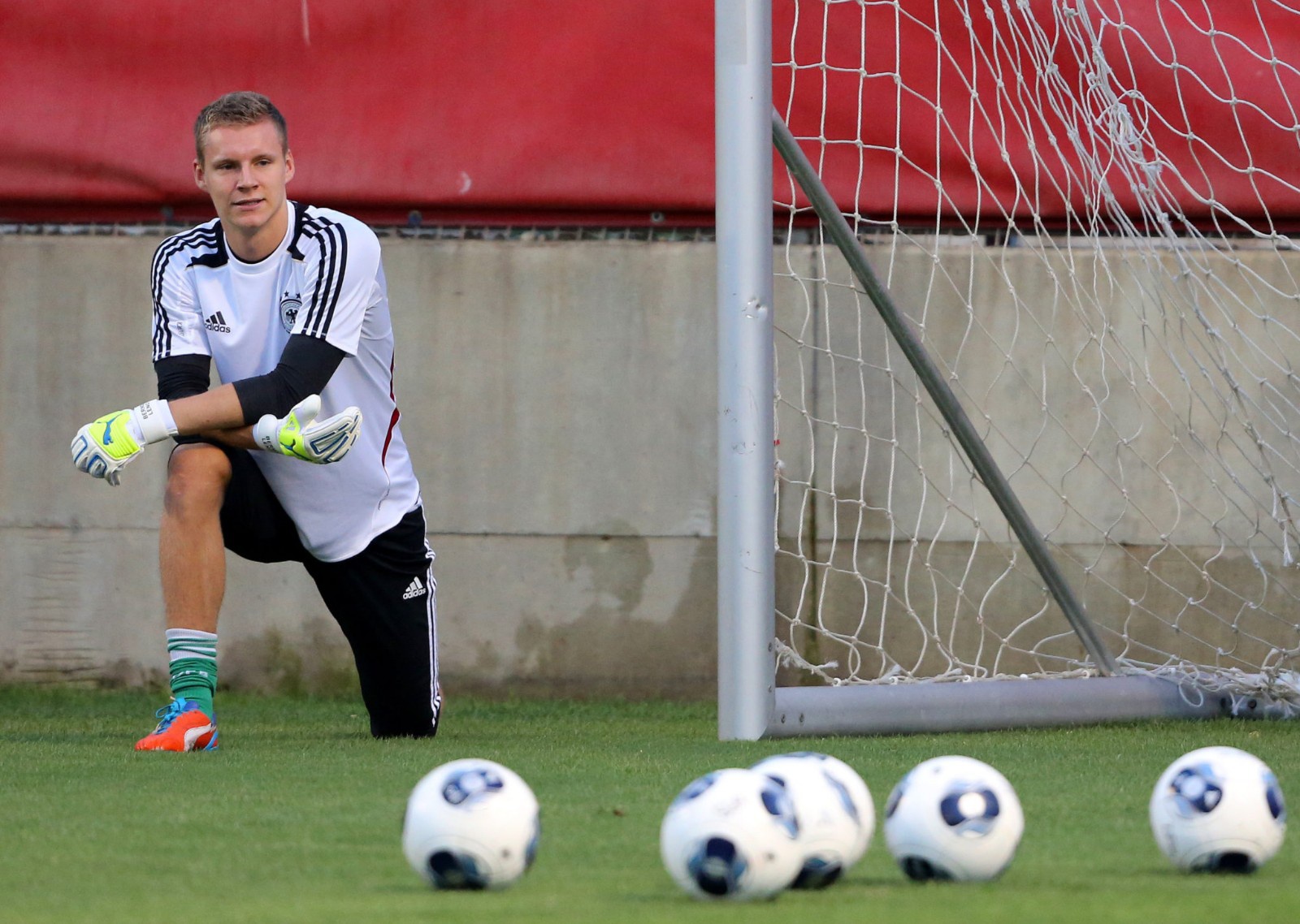 松岗市政抑尘作业